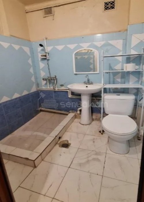 2 Սենյականոց Բնակարան Քարե Շենքում, 46քմ, 4/4 հարկ, Պետական Վիճակում