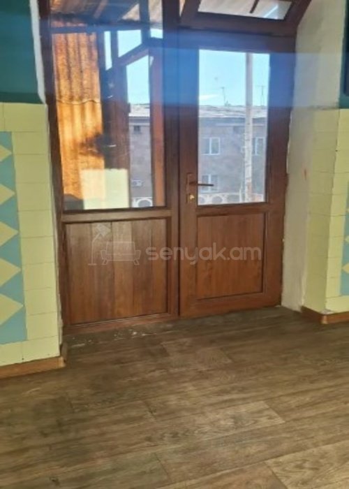 2 Սենյականոց Բնակարան Քարե Շենքում, 46քմ, 4/4 հարկ, Պետական Վիճակում
