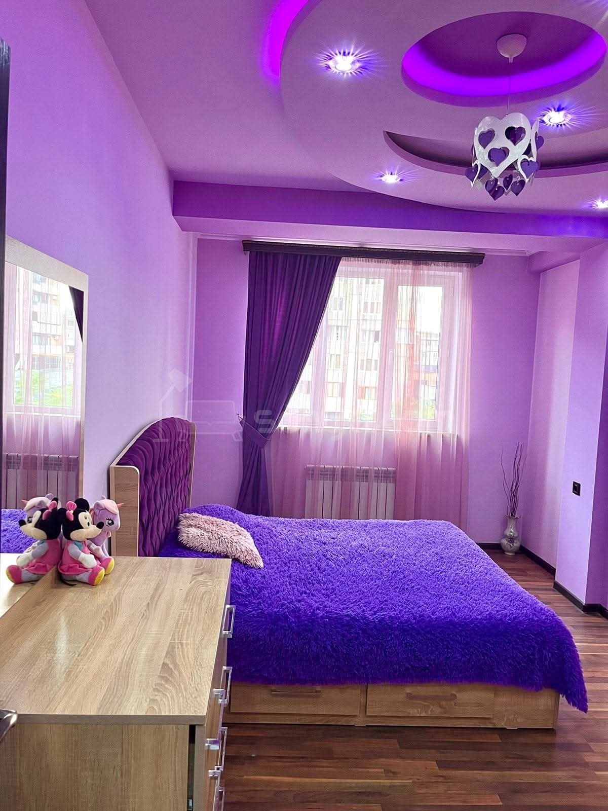 4 Սենյականոց Բնակարան Նորակառույցում, 105քմ, 3/5 հարկ, Դիզայներական Վերանորոգված