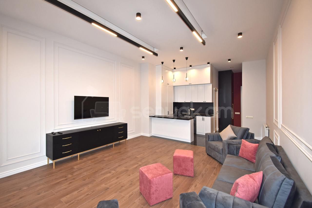 3 Սենյականոց Բնակարան Նորակառույցում, 80քմ, 8/12 հարկ, Դիզայներական Վերանորոգված