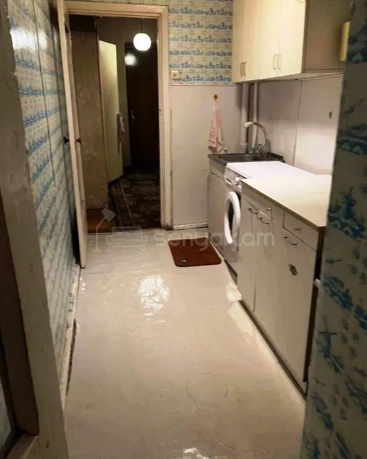 2 Սենյականոց Բնակարան Քարե Շենքում, 47քմ, 1/5 հարկ, Պետական Վիճակում