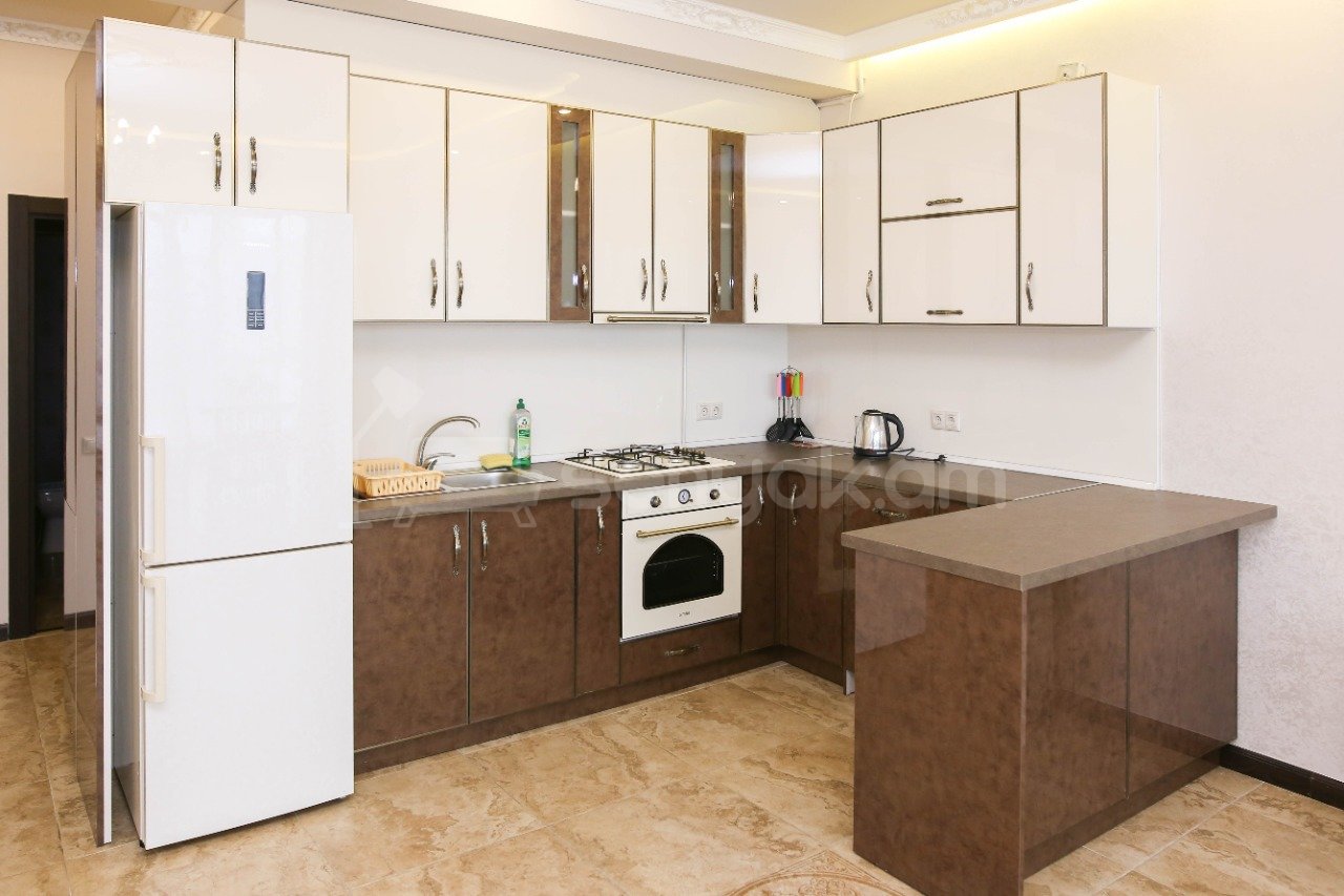 3 Սենյականոց Բնակարան, 80քմ, 6/12 հարկ, Դիզայներական Վերանորոգված