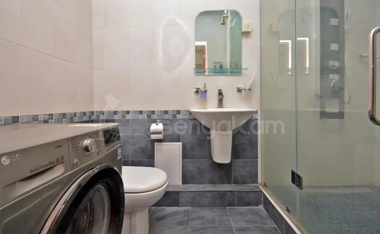 2 Սենյականոց Բնակարան Նորակառույցում, 77քմ, 3/13 հարկ, Դիզայներական Վերանորոգված