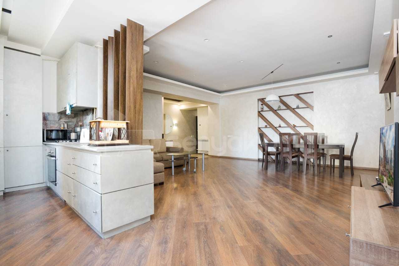 3 Սենյականոց Բնակարան Նորակառույցում, 80քմ, 7/12 հարկ, Դիզայներական Վերանորոգված