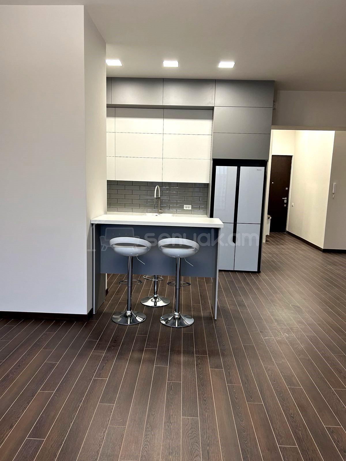 3 Սենյականոց Բնակարան Նորակառույցում, 90քմ, 11/11 հարկ, Կապիտալ Վերանորոգված