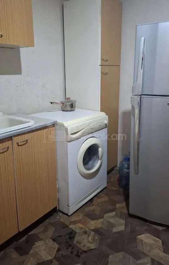 1 Սենյականոց Բնակարան, 38քմ, 5/9 հարկ, Նորմալ Վիճակում, Կահավորված, Արևկող