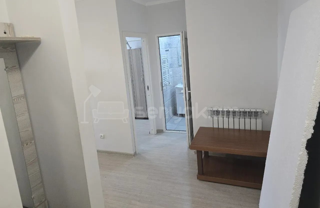 2 Սենյականոց Բնակարան, 67քմ, 6/9 հարկ, Նորմալ Վիճակում, Կահավորված, Արևկող