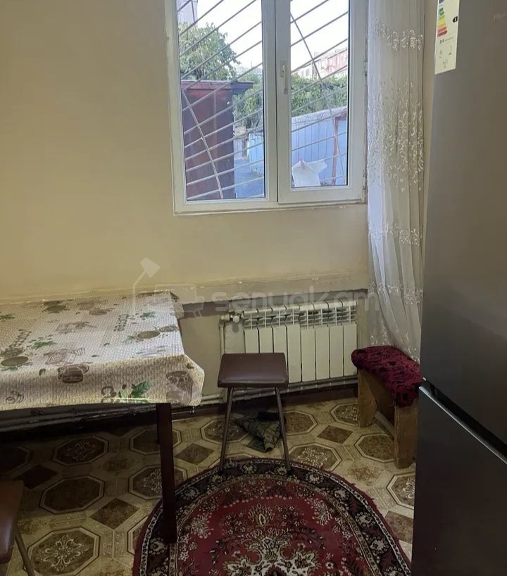 2 Սենյականոց Բնակարան Քարե Շենքում, 58քմ, 3/5 հարկ, Նորմալ Վիճակում, Կահավորված