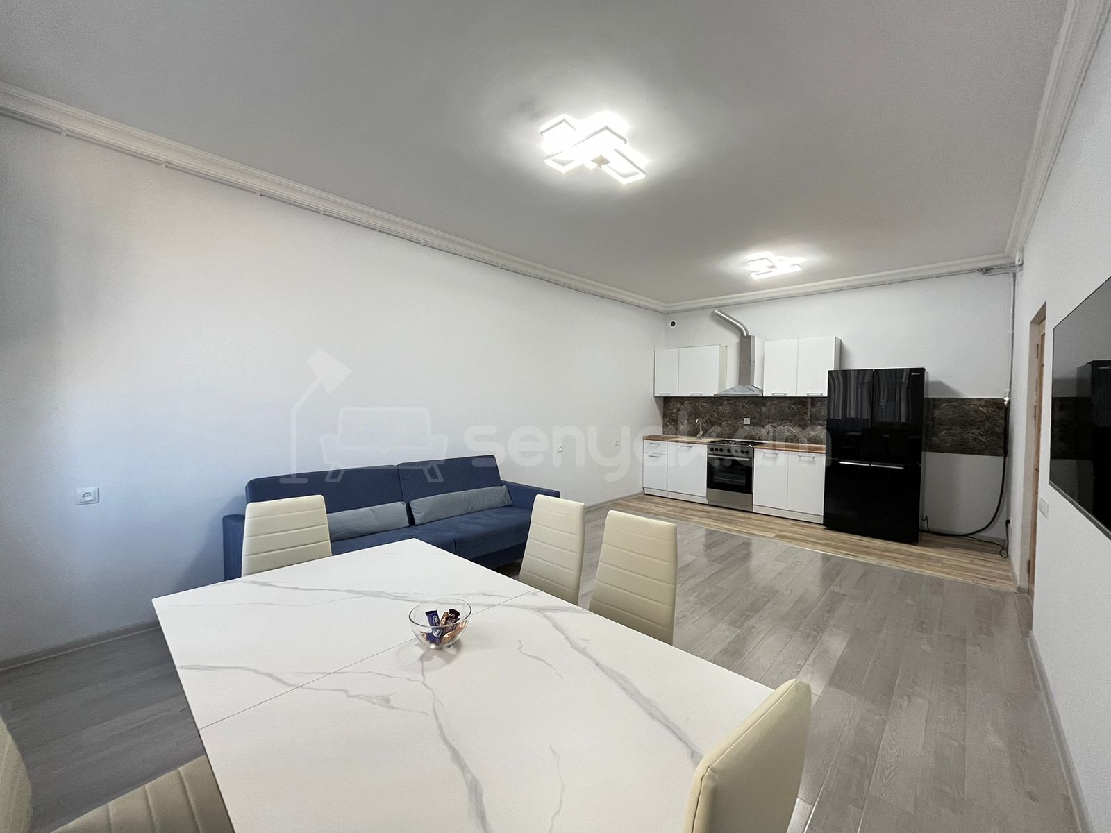 3 Սենյականոց Բնակարան, 78քմ, 7/14 հարկ, Կապիտալ Վերանորոգված, Կահավորված, Արևկող