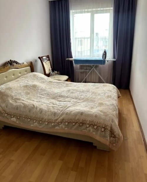 3 Սենյականոց Բնակարան Քարե Շենքում, 65քմ, 4/5 հարկ, Կապիտալ Վերանորոգված