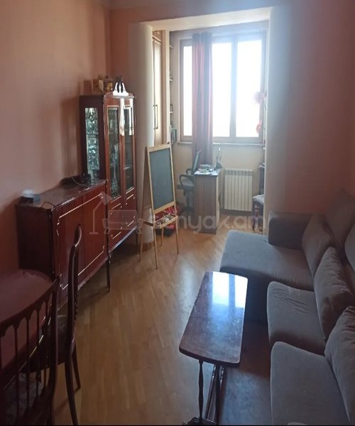 3 Սենյականոց Բնակարան Քարե Շենքում, 80քմ, 3/5 հարկ, Կոսմետիկ Վերանորոգված