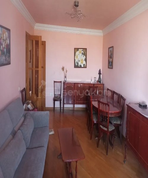 3 Սենյականոց Բնակարան Քարե Շենքում, 80քմ, 3/5 հարկ, Կոսմետիկ Վերանորոգված