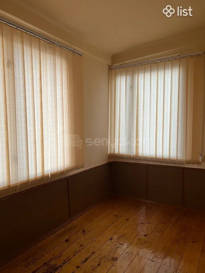 2 Սենյականոց Բնակարան Քարե Շենքում, 50քմ, 5/5 հարկ, Նորմալ Վիճակում, Արևկող