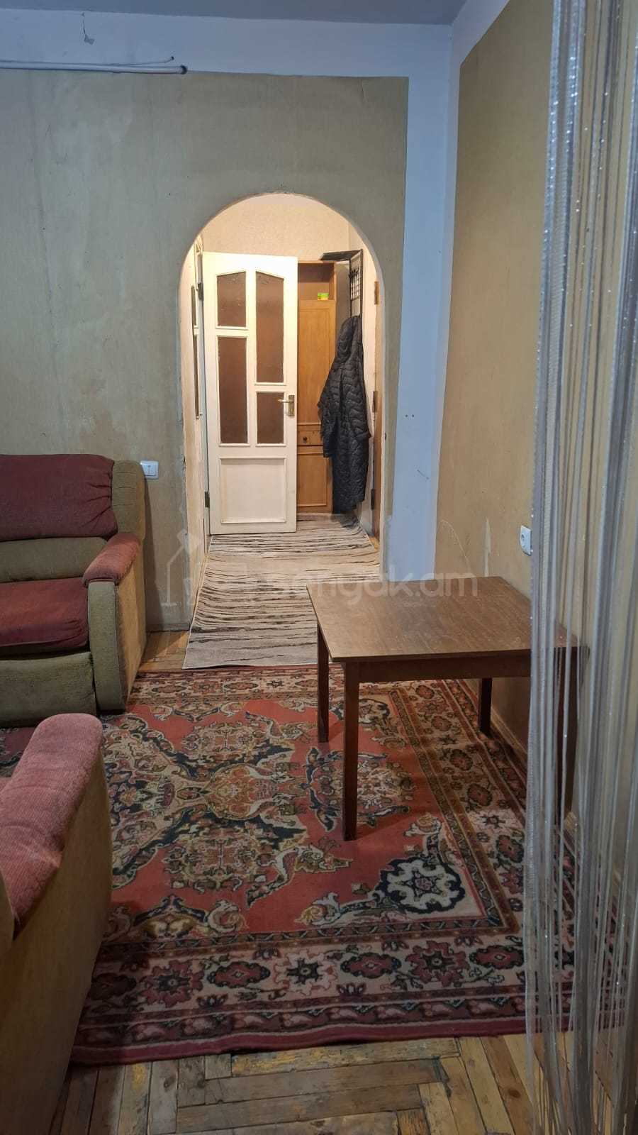 1 Սենյականոց Բնակարան, 40քմ, 1/9 հարկ, Նորմալ Վիճակում, Կահավորված