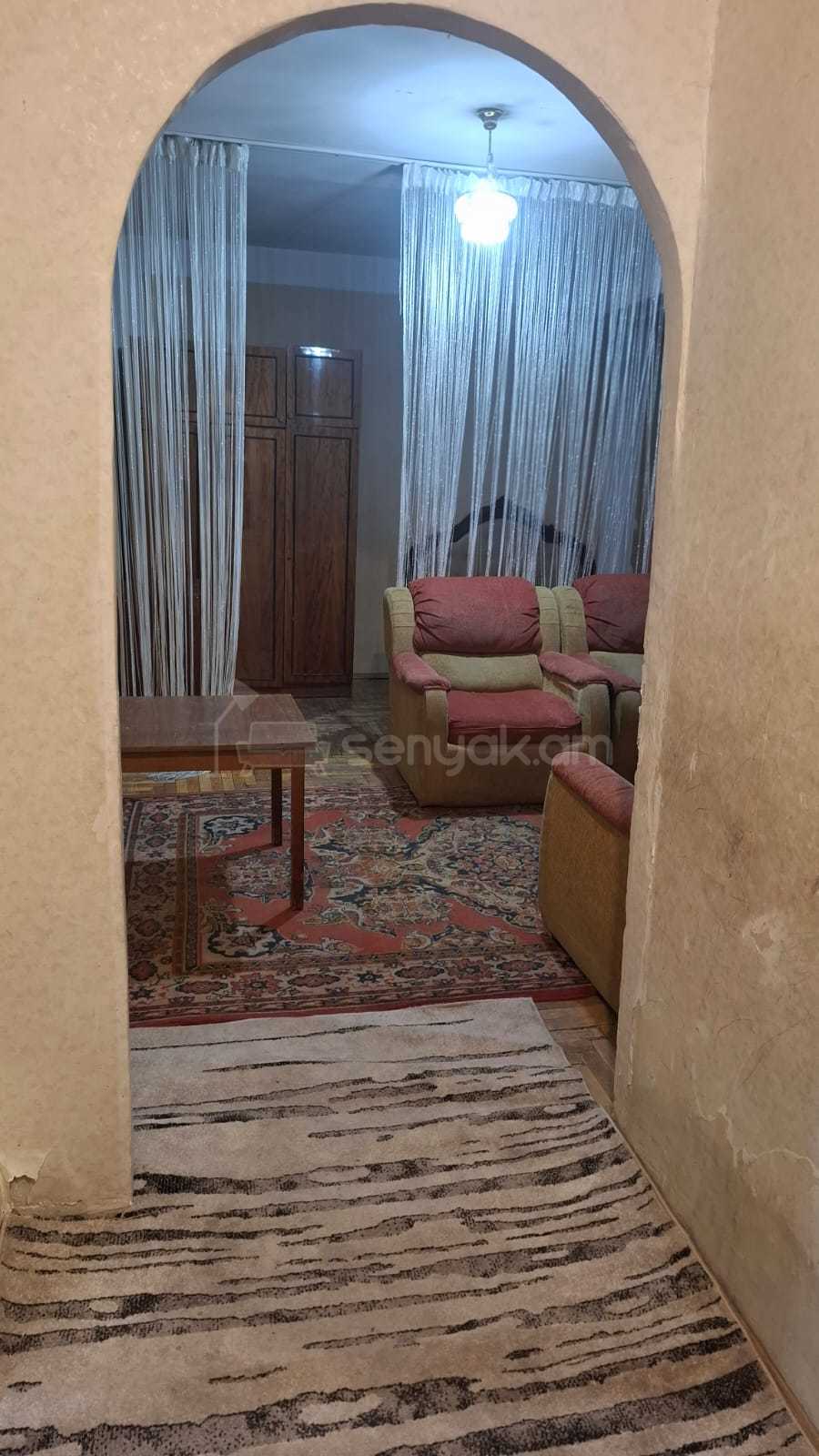 1 Սենյականոց Բնակարան, 40քմ, 1/9 հարկ, Նորմալ Վիճակում, Կահավորված