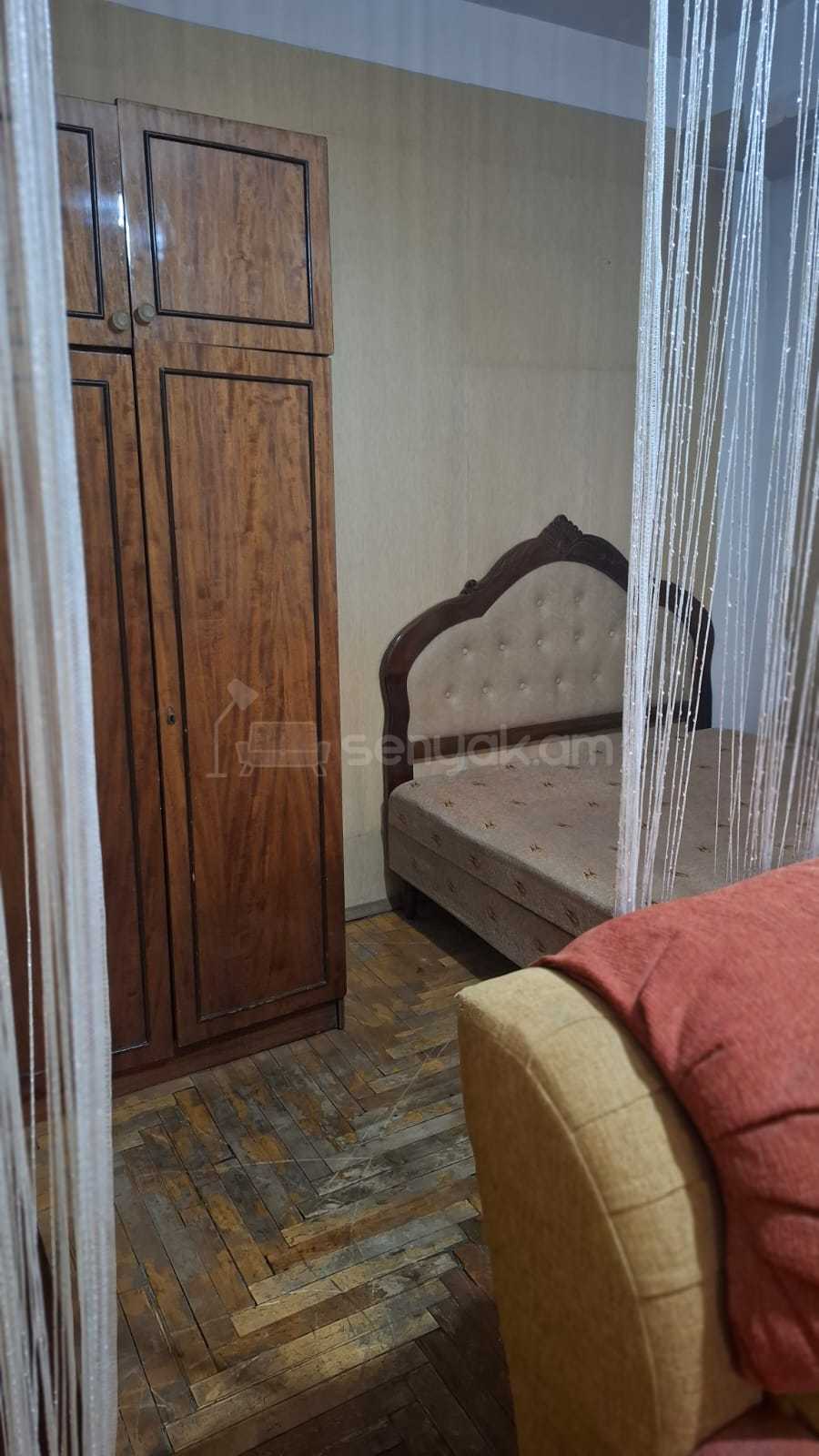 1 Սենյականոց Բնակարան, 40քմ, 1/9 հարկ, Նորմալ Վիճակում, Կահավորված