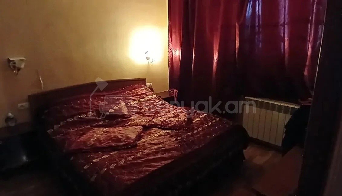 3 Սենյականոց Բնակարան, 81քմ, 4/4 հարկ, Նորմալ Վիճակում