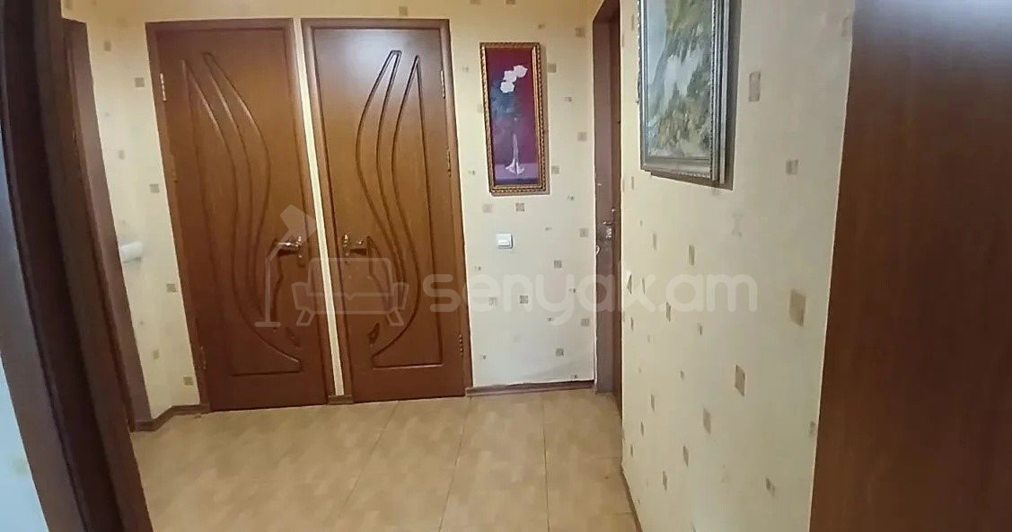 3 Սենյականոց Բնակարան, 81քմ, 4/4 հարկ, Նորմալ Վիճակում