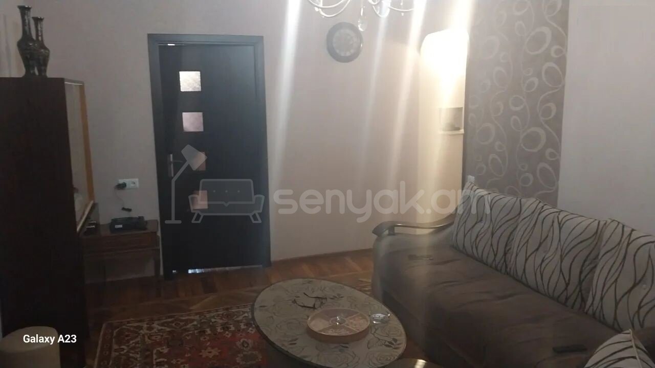 3 Սենյականոց Բնակարան, 75քմ, 2/4 հարկ, Նորմալ Վիճակում