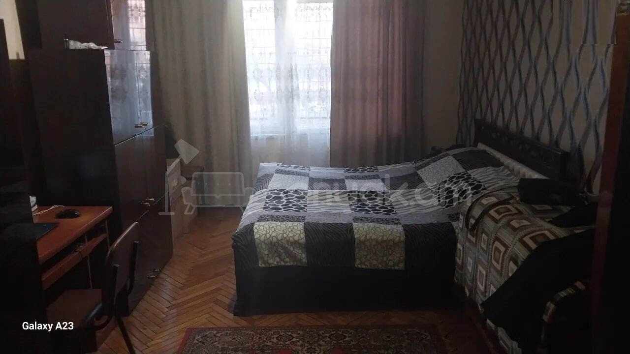 3 Սենյականոց Բնակարան, 75քմ, 2/4 հարկ, Նորմալ Վիճակում