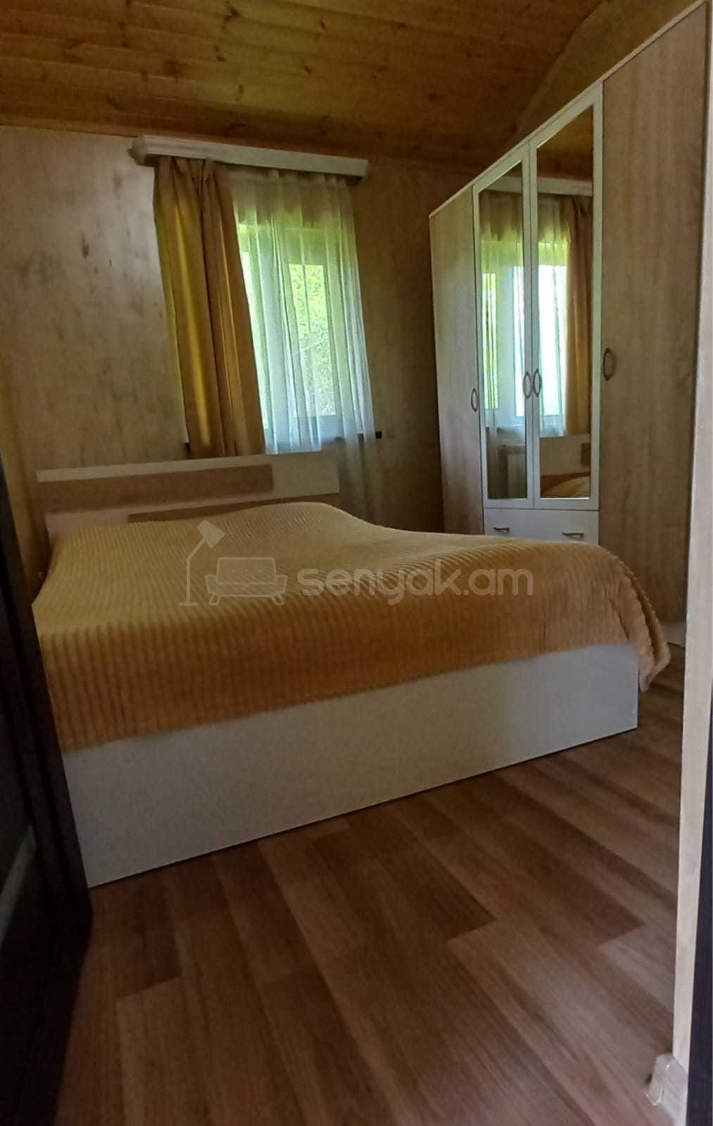 5 Սենյականոց Շքեղ Առանձնատուն, 200քմ, Լողավազանով