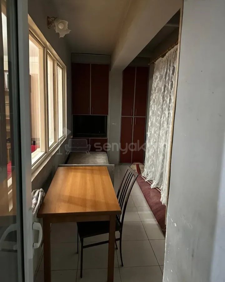 3 Սենյականոց Բնակարան, 80քմ, 5/9 հարկ, Նորմալ Վիճակում, Կահավորված