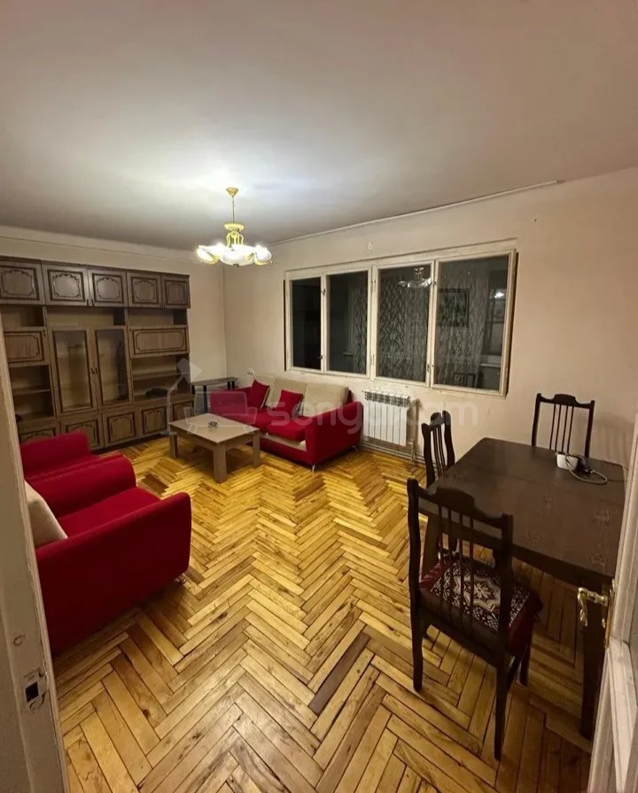 3 Սենյականոց Բնակարան, 80քմ, 5/9 հարկ, Նորմալ Վիճակում, Կահավորված