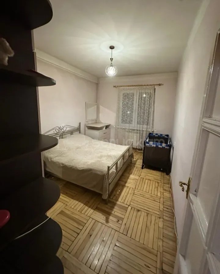 3 Սենյականոց Բնակարան, 80քմ, 5/9 հարկ, Նորմալ Վիճակում, Կահավորված