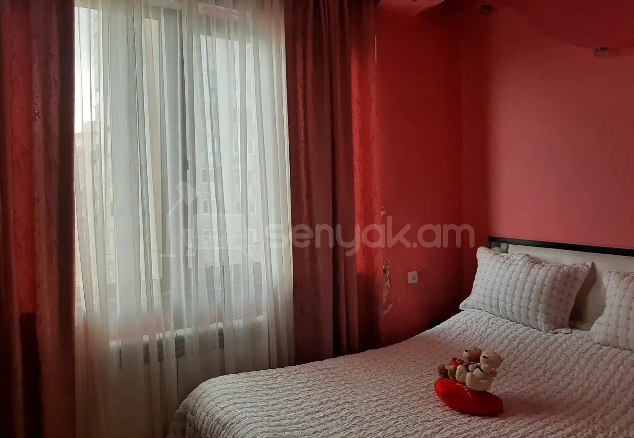 1 Սենյականոց Բնակարան Քարե Շենքում, 47քմ, 2/4 հարկ, Կոսմետիկ Վերանորոգված