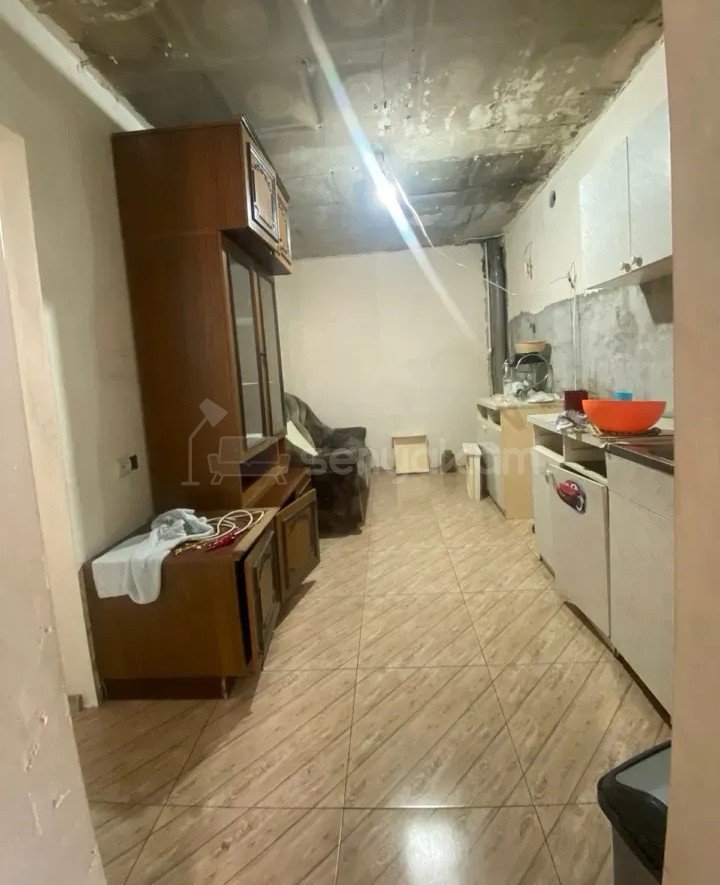 2 Սենյականոց Բնակարան, 58քմ, 2/4 հարկ, Նորմալ Վիճակում