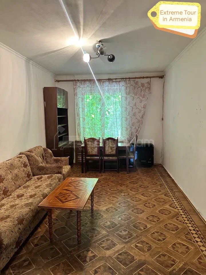 3 Սենյականոց Բնակարան Քարե Շենքում, 56քմ, 3/5 հարկ, Նորմալ Վիճակում, Կահավորված