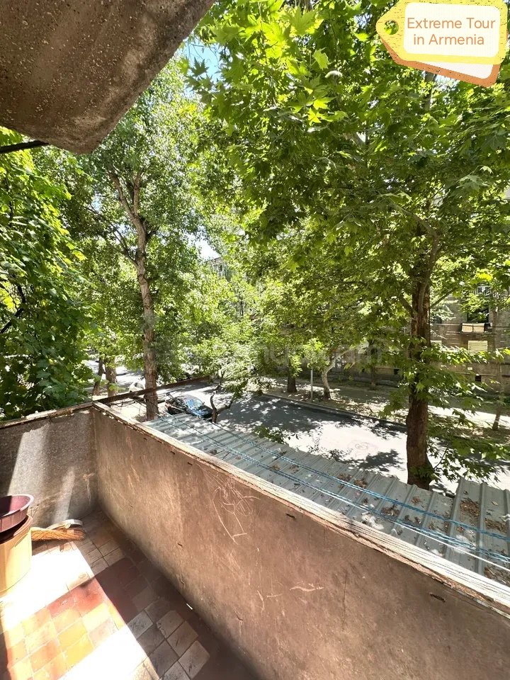 3 Սենյականոց Բնակարան Քարե Շենքում, 56քմ, 3/5 հարկ, Նորմալ Վիճակում, Կահավորված