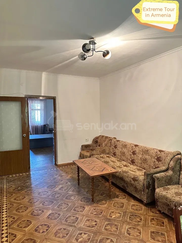 3 Սենյականոց Բնակարան Քարե Շենքում, 56քմ, 3/5 հարկ, Նորմալ Վիճակում, Կահավորված