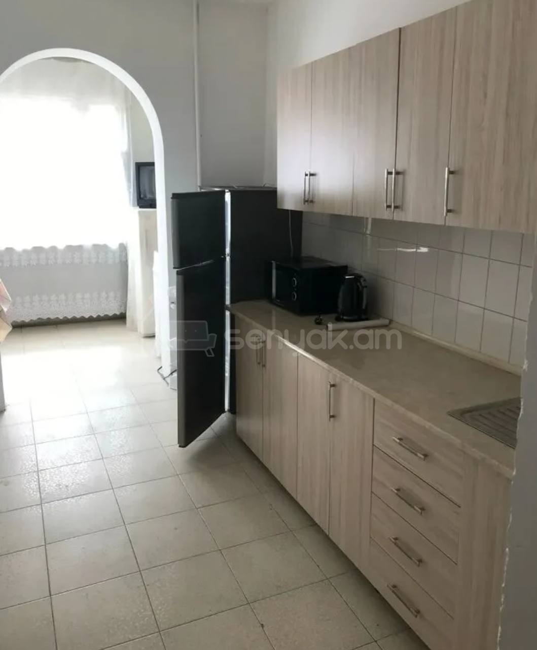 4 Սենյականոց Բնակարան, 100քմ, 3/9 հարկ, Պետական Վիճակում, Կահավորված