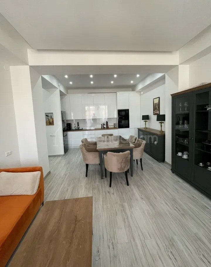 3 Սենյականոց Բնակարան Նորակառույցում, 95քմ, 5/9 հարկ, Դիզայներական Վերանորոգված, Կահավորված, Արևկող