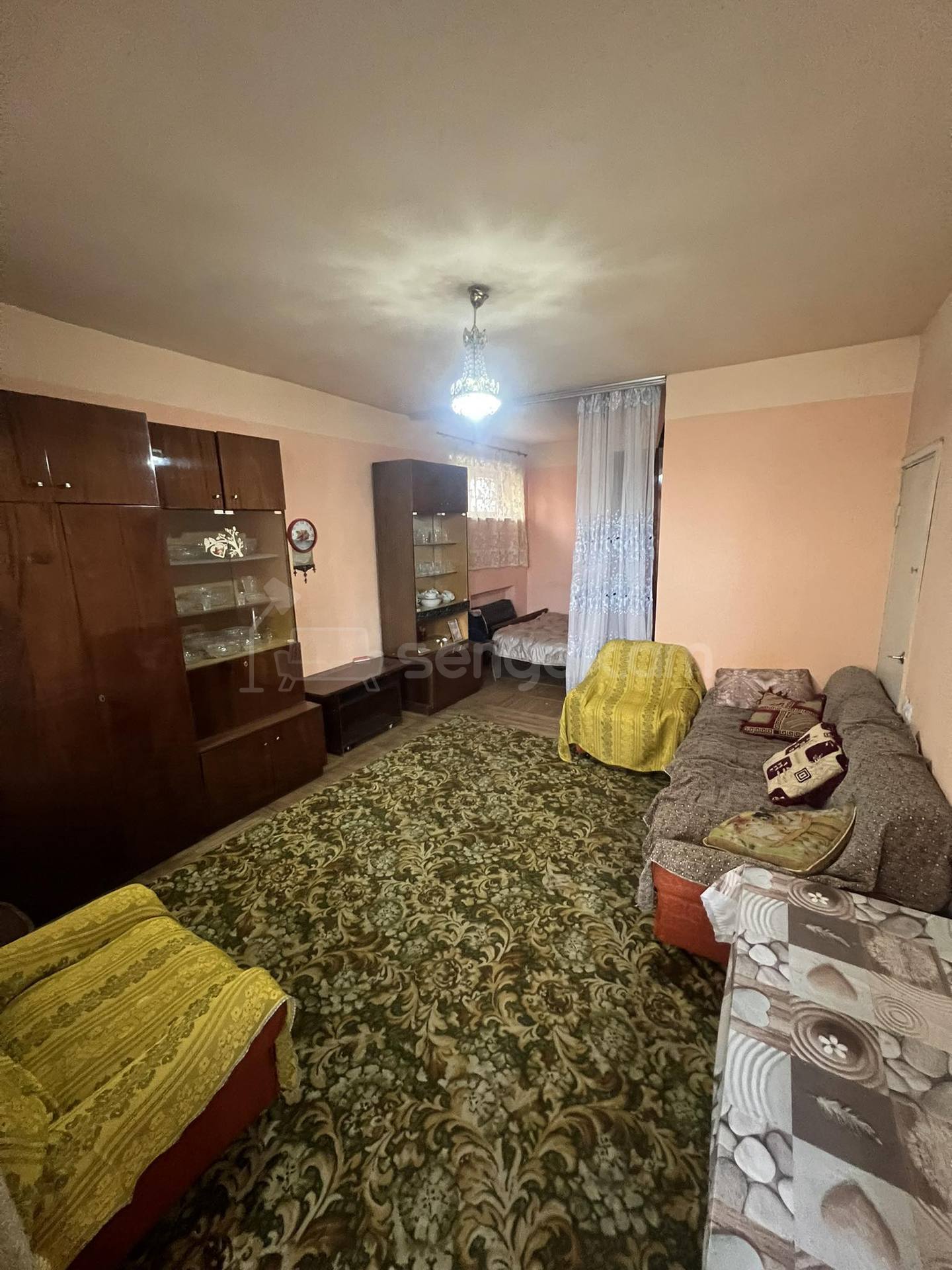 2 Սենյականոց Բնակարան Քարե Շենքում, 50քմ, 1/5 հարկ, Պետական Վիճակում