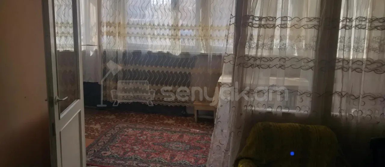 2 Սենյականոց Բնակարան Քարե Շենքում, 50քմ, 1/5 հարկ, Պետական Վիճակում