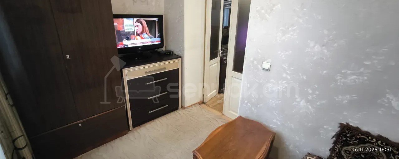 2 Սենյականոց Բնակարան Քարե Շենքում, 61քմ, 4/5 հարկ, Նորմալ Վիճակում