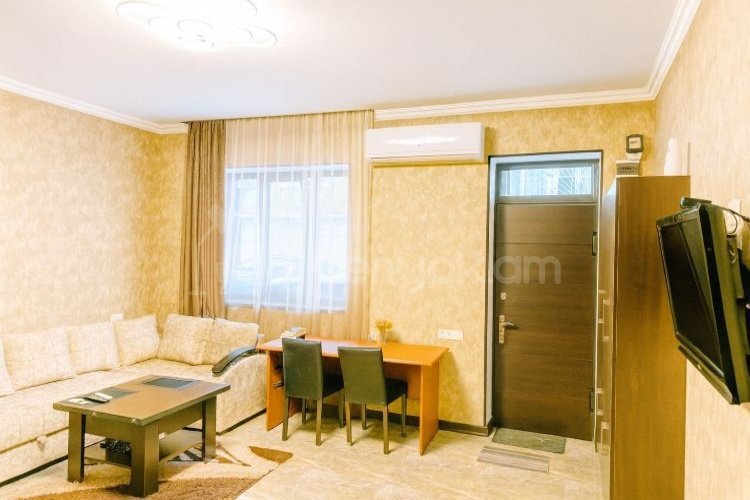 2 Սենյականոց Սեփական Տուն, 56քմ, Կապիտալ Վերանորոգված, Կահավորված