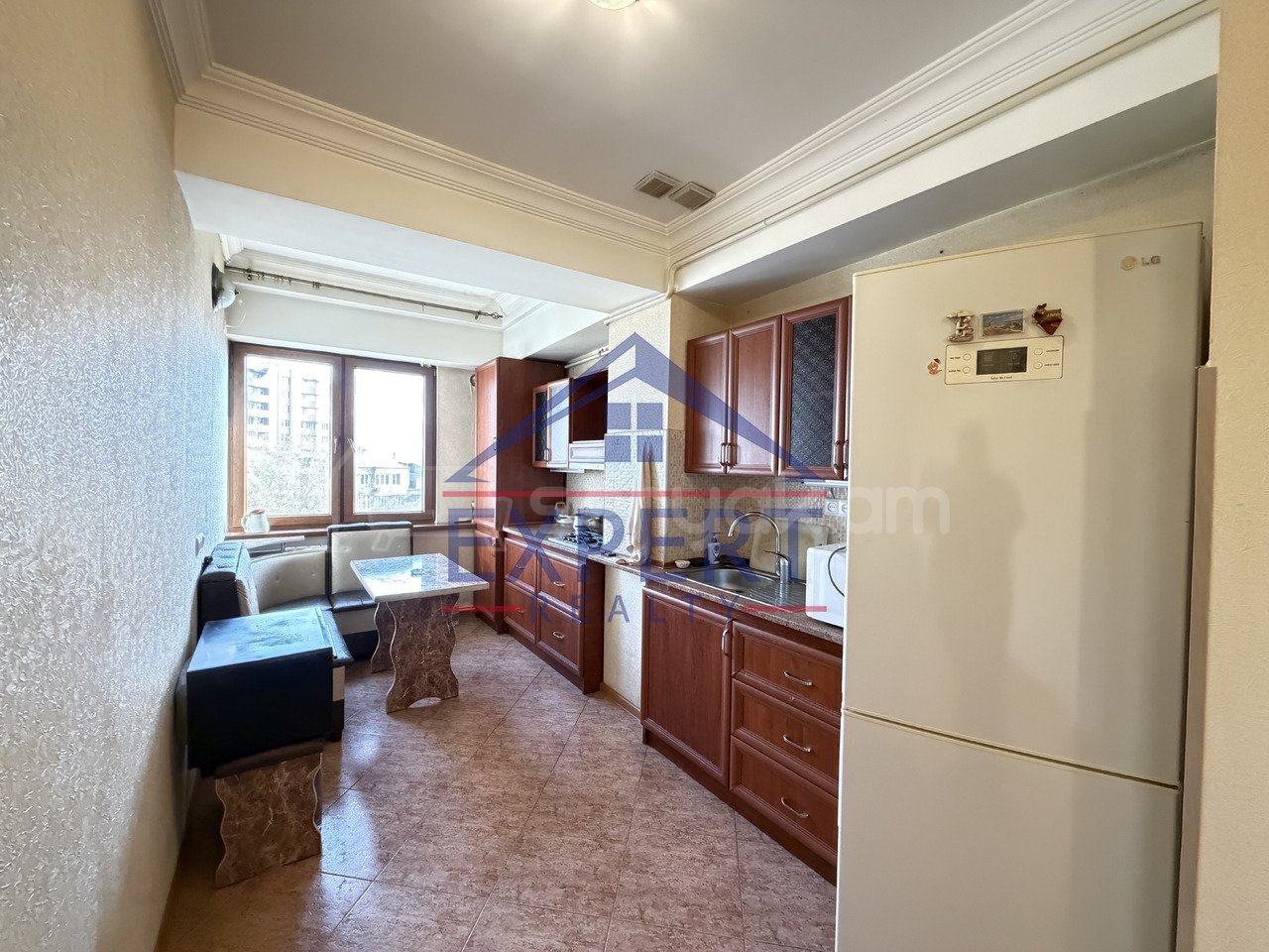 3 Սենյականոց Բնակարան, 79քմ, 4/9 հարկ, Նորմալ Վիճակում, Կահավորված, Արևկող