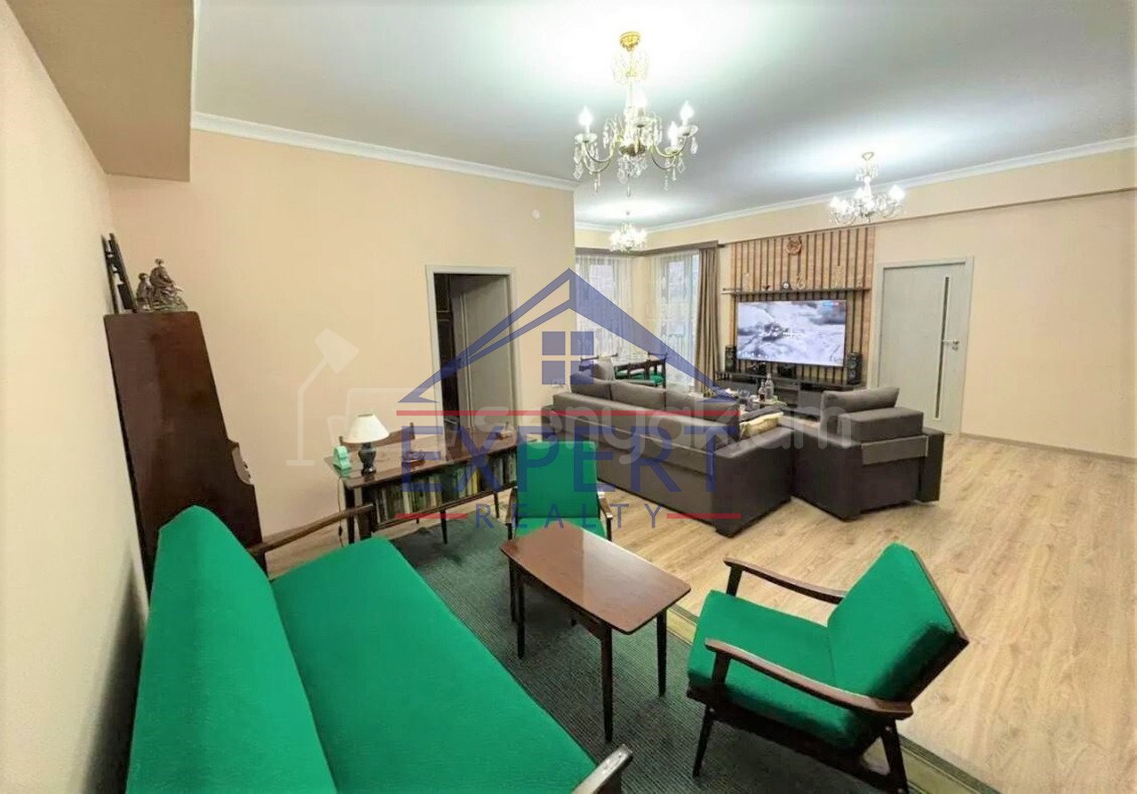 3 Սենյականոց Բնակարան Նորակառույցում, 111քմ, 3/13 հարկ, Նորմալ Վիճակում