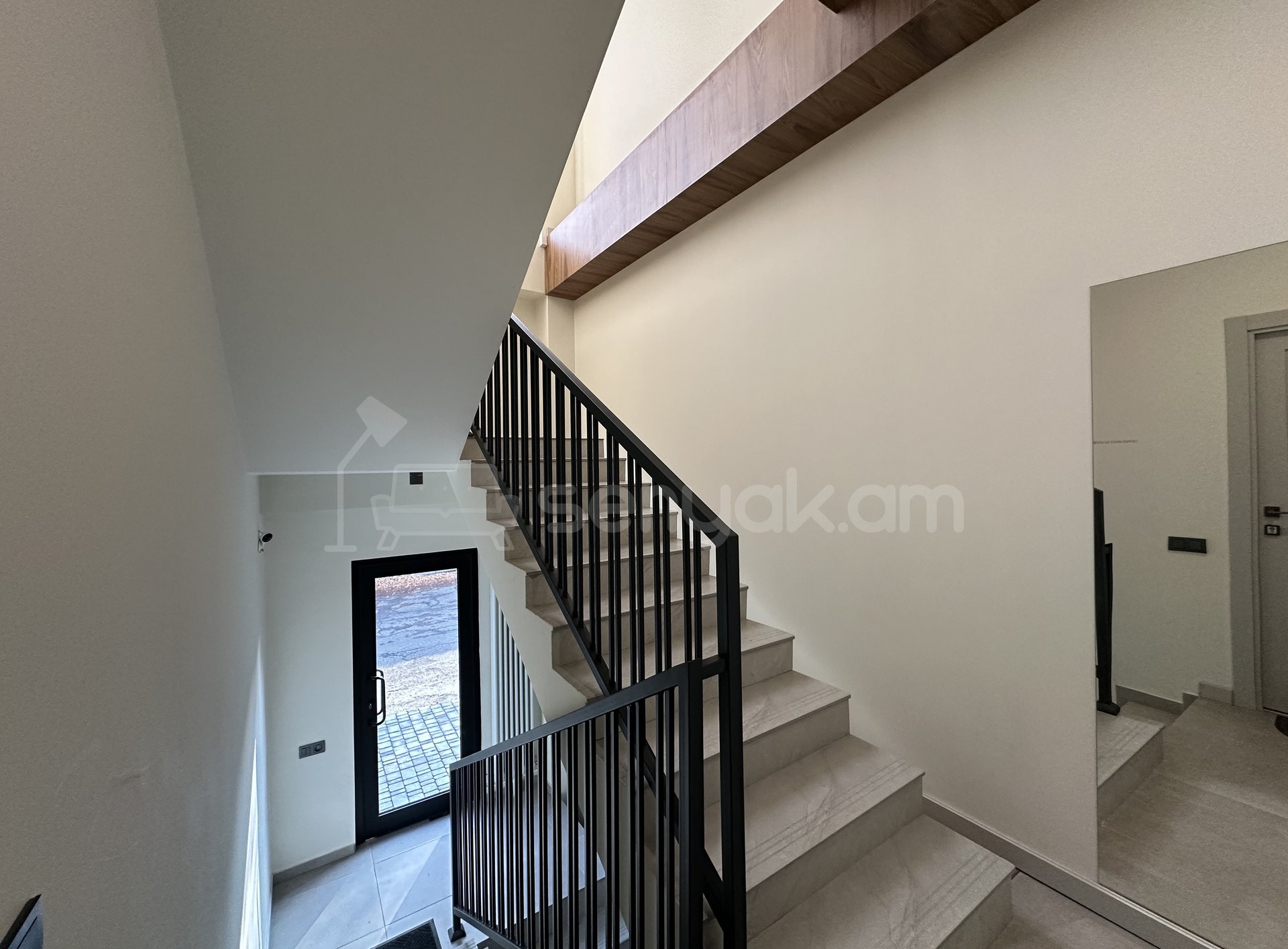 Նորակառույց Օֆիսային Տարածք, 154քմ