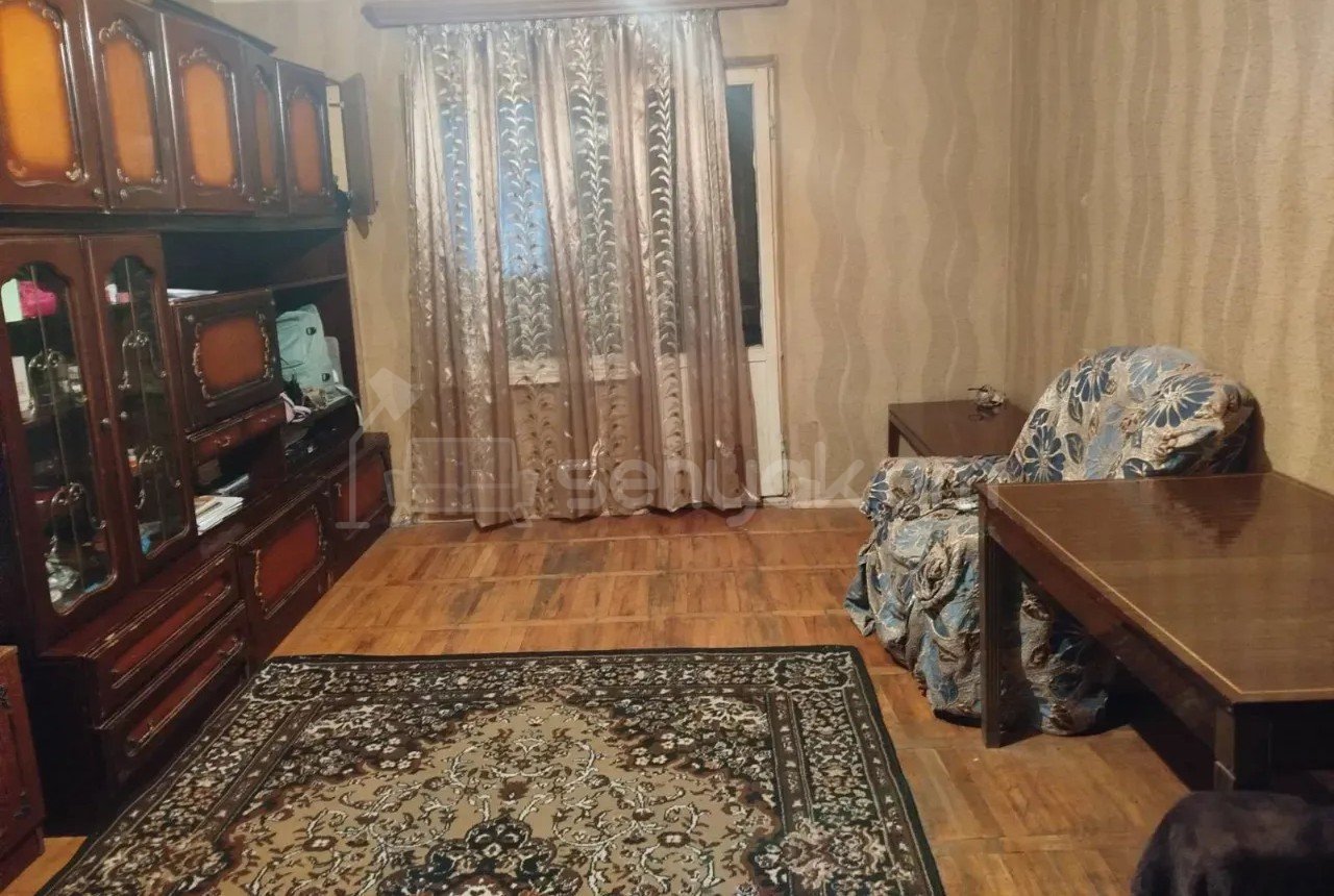 1 Սենյականոց Բնակարան, 50քմ, 1/9 հարկ, Պետական Վիճակում