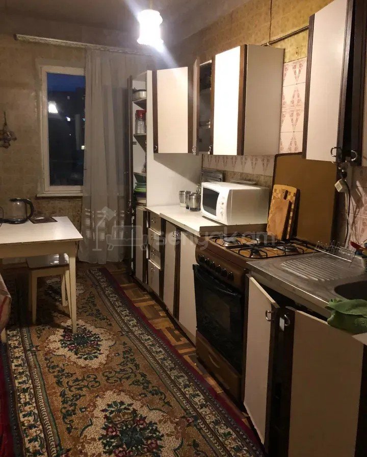 3 Սենյականոց Բնակարան, 74քմ, 7/9 հարկ, Պետական Վիճակում