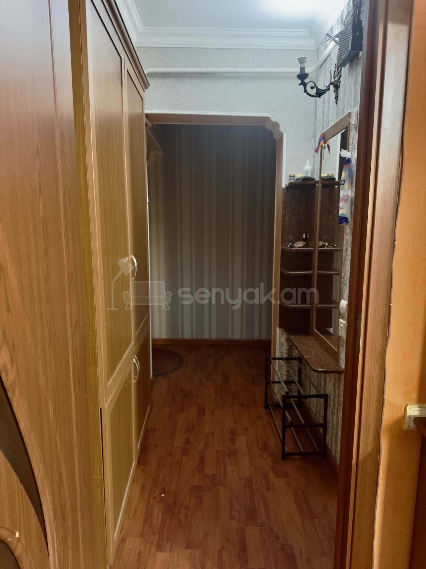 3 Սենյականոց Բնակարան Քարե Շենքում, 50քմ, 2/4 հարկ, Կապիտալ Վերանորոգված, Կահավորված, Արևկող