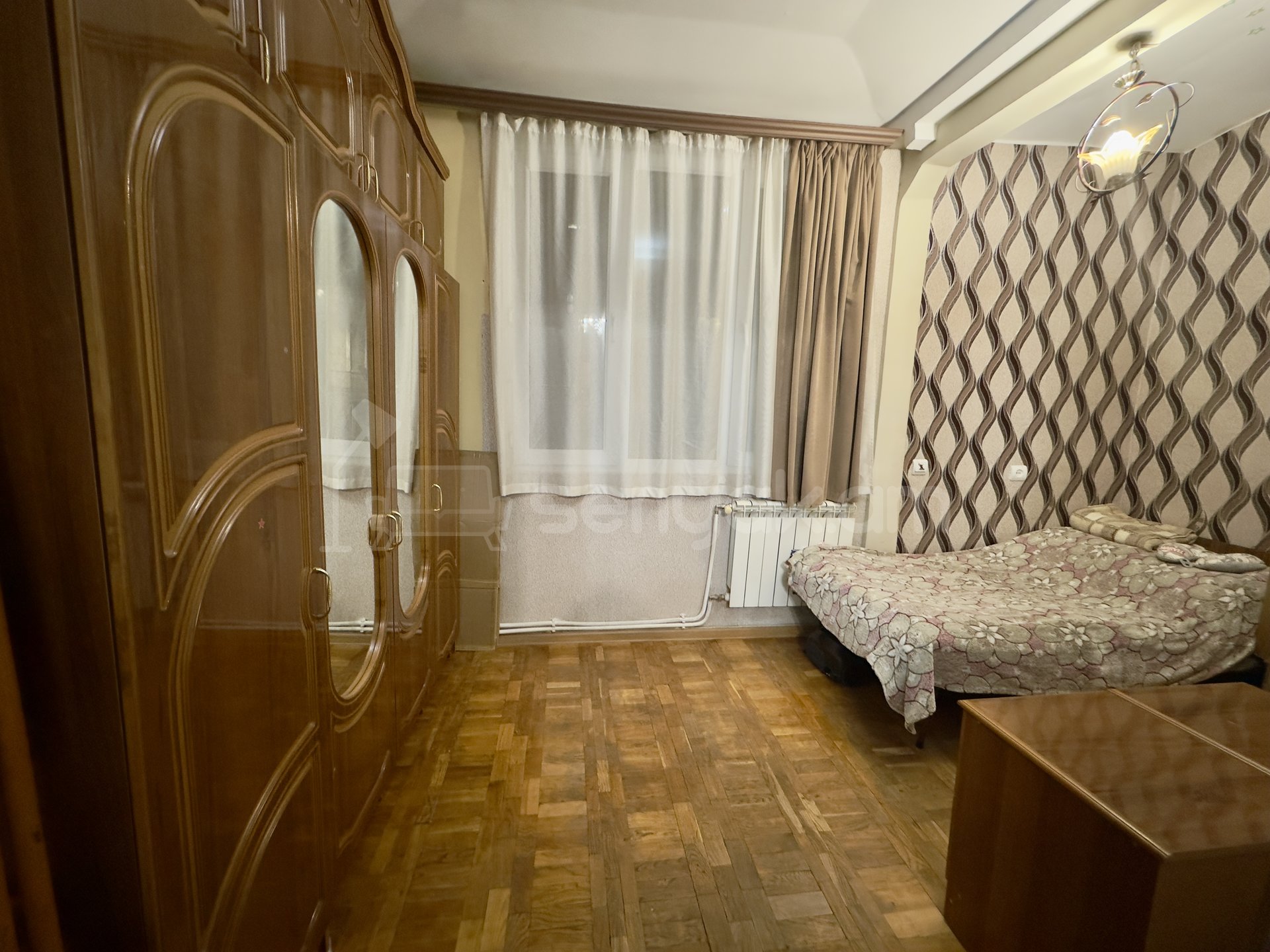 3 Սենյականոց Բնակարան Քարե Շենքում, 50քմ, 2/4 հարկ, Կապիտալ Վերանորոգված, Կահավորված, Արևկող