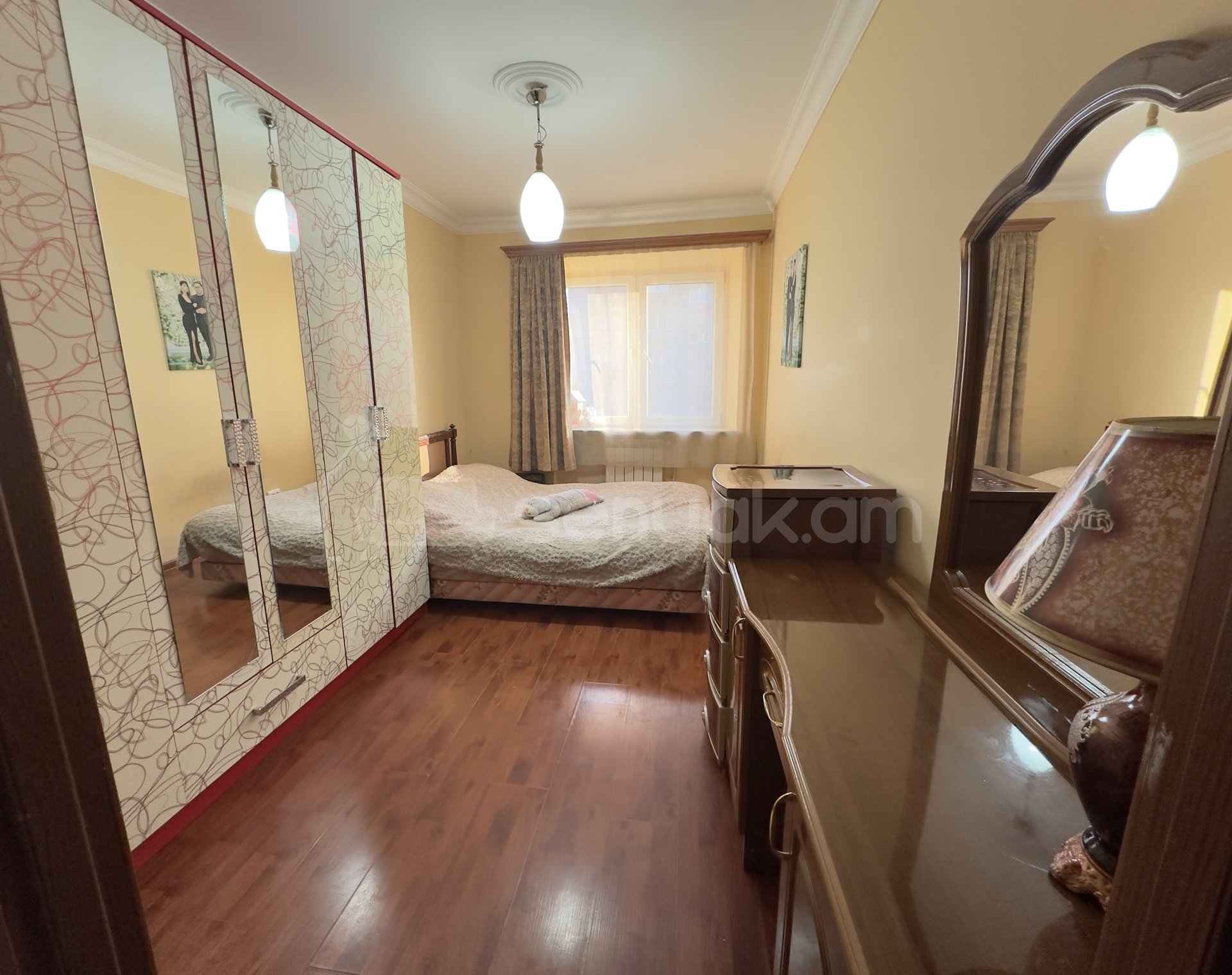 3 Սենյականոց Բնակարան Քարե Շենքում, 50քմ, 2/4 հարկ, Կապիտալ Վերանորոգված, Կահավորված, Արևկող