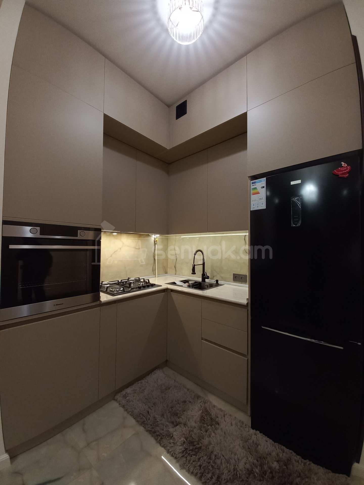 2 Սենյականոց Բնակարան Նորակառույցում, 50քմ, 9/14 հարկ, Դիզայներական Վերանորոգված, Կահավորված, Արևկող