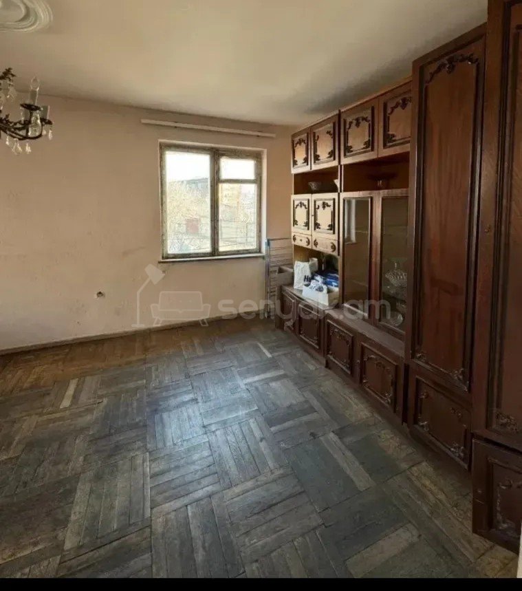 2 Սենյականոց Բնակարան, 51քմ, 3/5 հարկ, Պետական Վիճակում