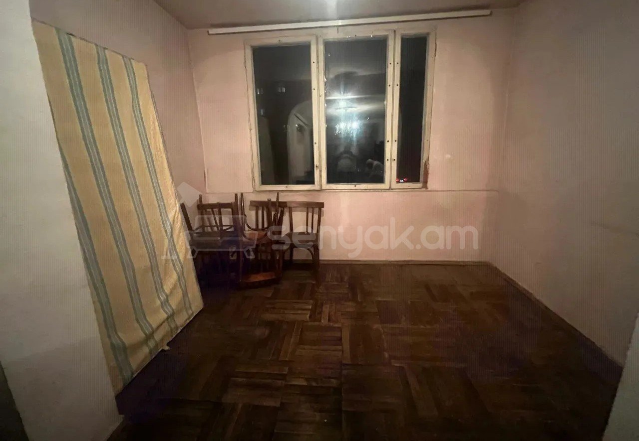 2 Սենյականոց Բնակարան, 51քմ, 3/5 հարկ, Պետական Վիճակում